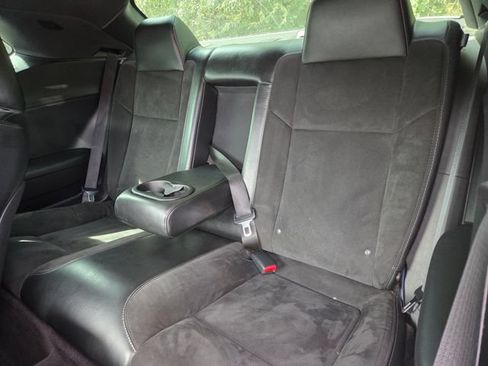 Used 2017 Dodge Challenger R/T Scat Pack w/ Leather Interior Group RWD image 13