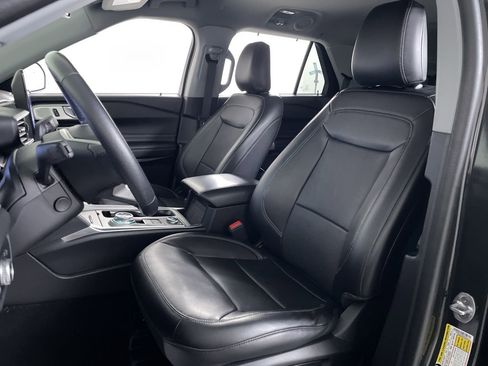 Used 2023 Ford Explorer Limited w/ Hybrid Equipment Group 310A AWD/4WD image 12