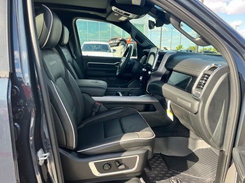 New 2026 RAM 1500 Laramie AWD/4WD image 23