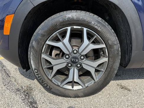 Used 2021 Kia Seltos EX AWD/4WD image 6