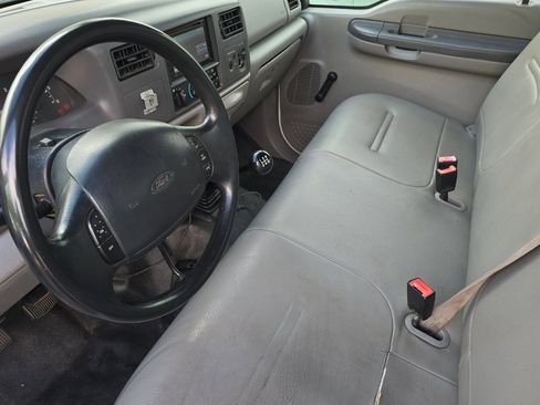 Used 2001 Ford F250 XL AWD/4WD image 10