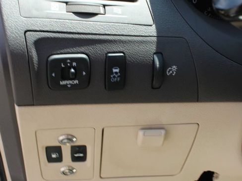 Used 2010 Lexus ES 350 FWD image 16