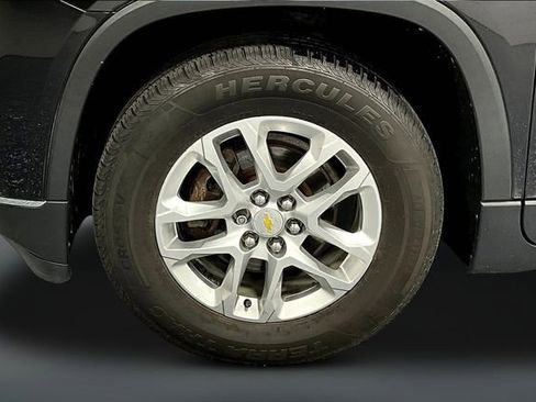Used 2020 Chevrolet Traverse LT w/ Driver Confidence II Package image 31