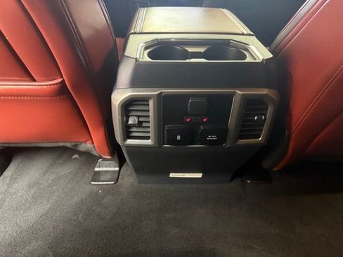 Used 2022 Ford F350 Platinum w/ Tremor Off-Road Package AWD/4WD image 17