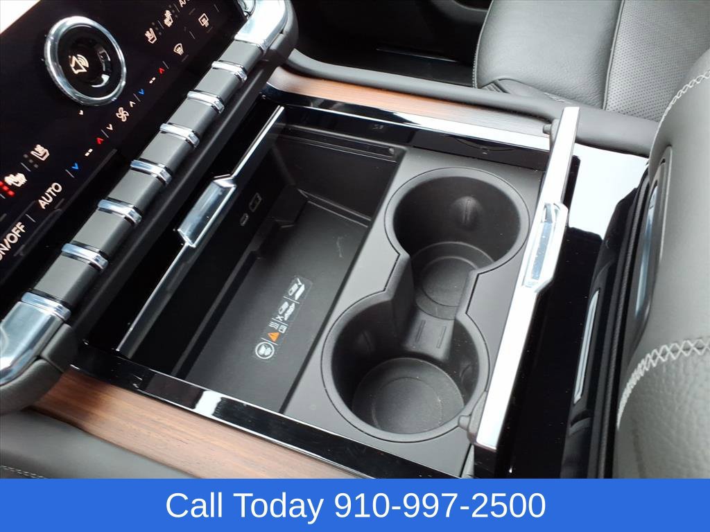 Used 2026 GMC Yukon XL Denali w/ Denali Reserve Package AWD/4WD image 18