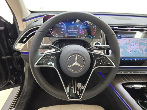 Used 2025 Mercedes-Benz E 450 4MATIC Sedan w/ Winter Package image 10