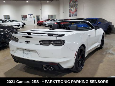 Used 2021 Chevrolet Camaro SS RWD image 9
