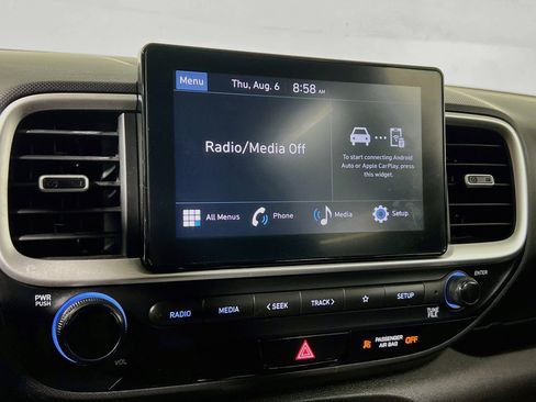 Used 2024 Hyundai Venue SEL FWD image 20