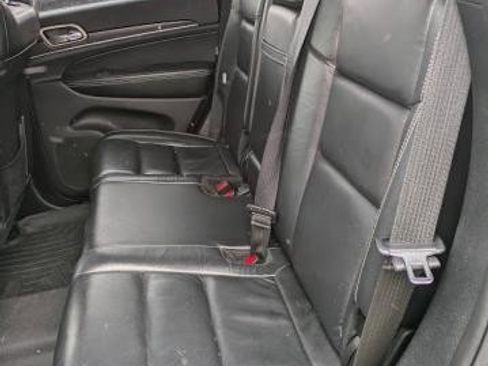 Used 2017 Jeep Grand Cherokee Limited image 12