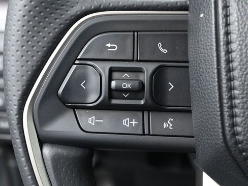 Certified 2025 Toyota 4Runner TRD Off-Road Premium image 20