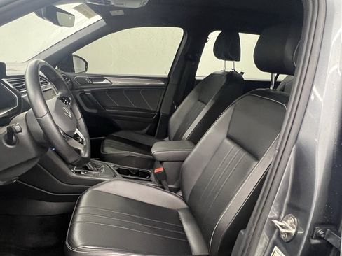 Used 2022 Volkswagen Tiguan SE R-Line image 6
