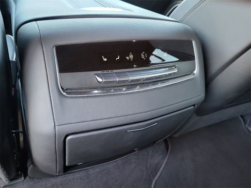 Certified 2024 Cadillac Escalade Premium Luxury image 21