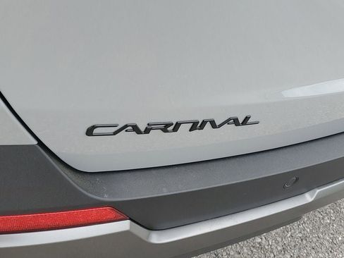 New 2026 Kia Carnival SX image 29