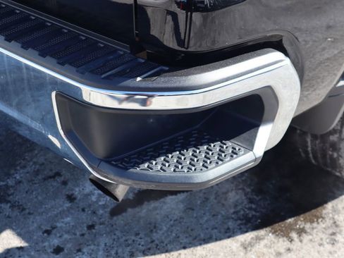 Used 2025 Chevrolet Silverado 2500 LT w/ Convenience Package image 12