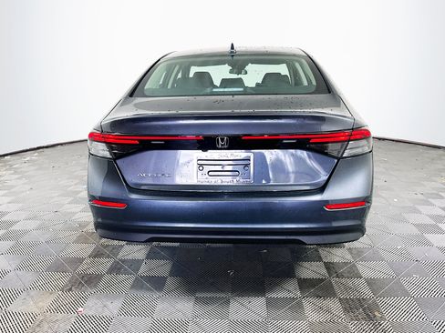 Used 2025 Honda Accord LX image 5