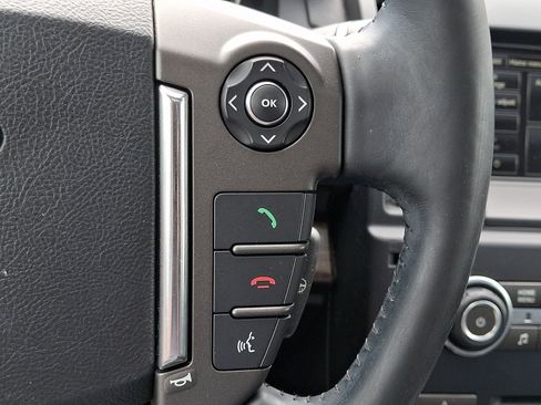 Used 2013 Land Rover LR2 AWD/4WD image 23