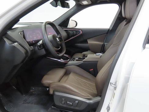 Used 2025 BMW X3 xDrive30i AWD/4WD image 15
