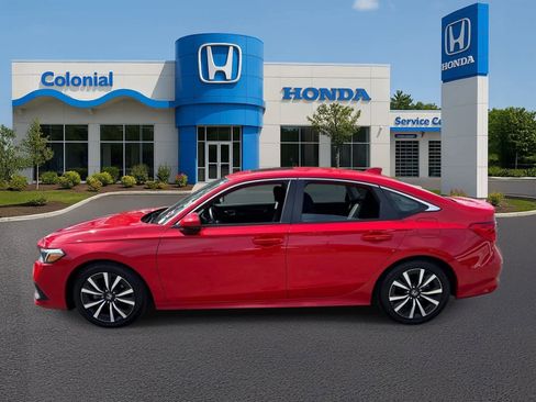 Used 2024 Honda Civic EX image 3
