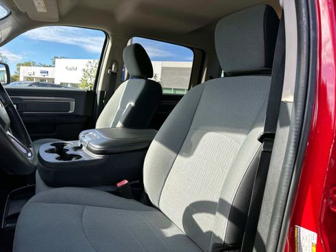 Used 2022 RAM 1500 Classic SLT image 16