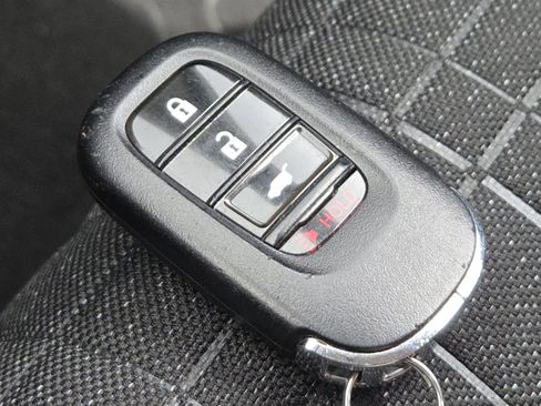 Used 2023 Honda HR-V LX image 34