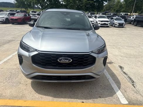 Used 2024 Ford Escape ST-Line FWD image 4