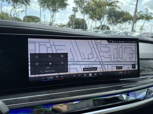 Used 2023 BMW 760i xDrive image 51