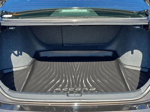 Used 2018 Honda Accord EX-L image 13