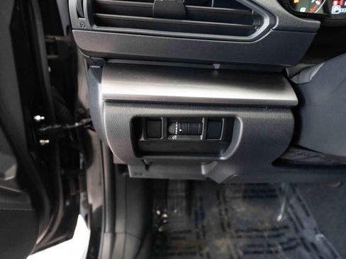 Used 2024 Subaru Impreza 2.0i Sport image 11