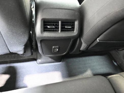 Used 2022 GMC Terrain SLE w/ Driver Convenience Package image 25