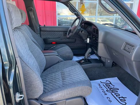 Used 1995 Toyota 4Runner SR5 AWD/4WD image 14