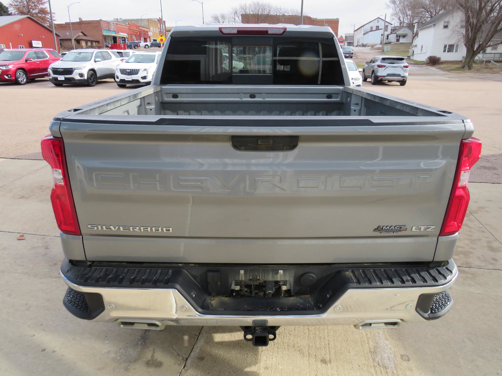 Used 2024 Chevrolet Silverado 1500 LTZ w/ LTZ Convenience Package II AWD/4WD image 9