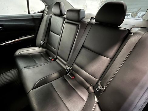 Used 2017 Acura TLX w/ Technology Package image 13