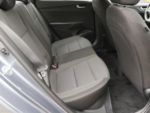 Used 2020 Hyundai Accent SE FWD image 25