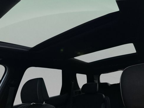 Used 2025 Hyundai Palisade Calligraphy AWD/4WD image 16