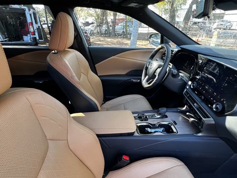 Used 2025 Lexus RX 350 Premium Plus image 46