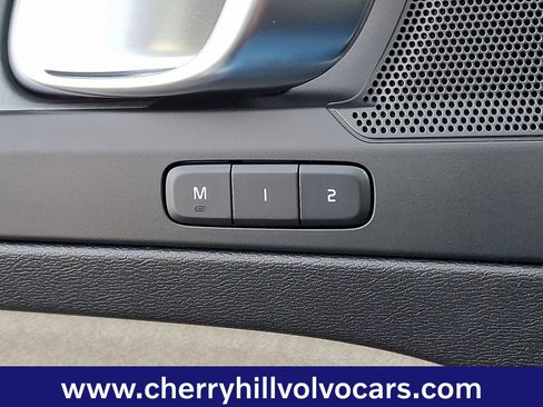 New 2026 Volvo XC40 B5 Plus w/ Protection Package Premier image 19