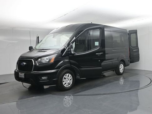 Used 2024 Ford Transit 350 XLT image 31