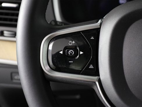 Used 2023 Volvo XC90 T8 Plus w/ Protection Package Premier image 10