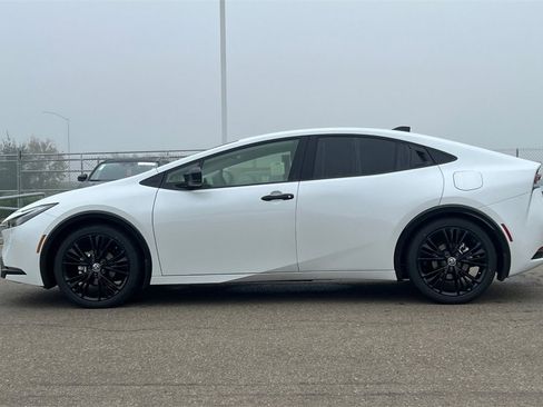 New 2026 Toyota Prius Nightshade image 7