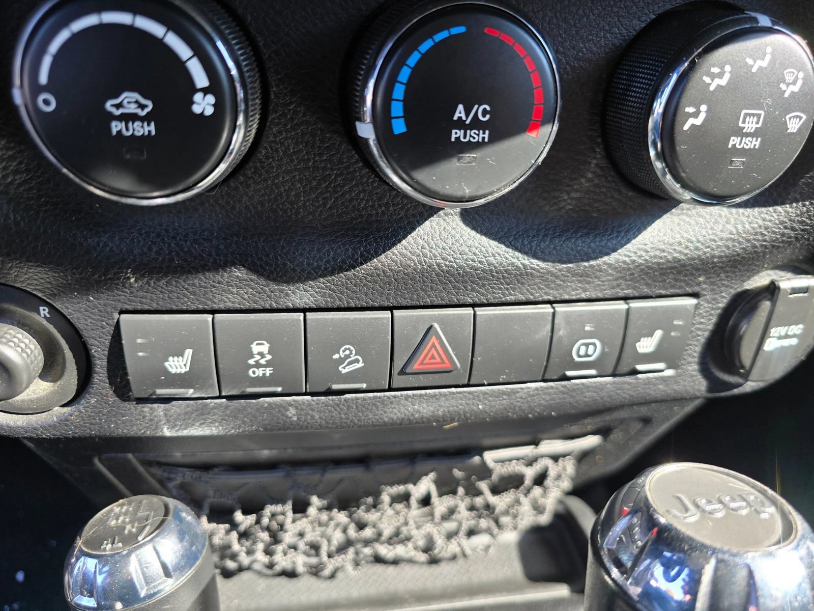 Used 2011 Jeep Wrangler Unlimited 70th Anniversary w/ Dual Top Group AWD/4WD image 30