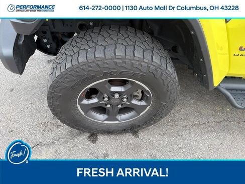 Used 2023 Jeep Gladiator Rubicon w/ Cold Weather Group AWD/4WD image 10