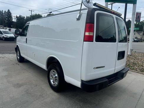 Used 2007 Chevrolet Express 2500 RWD image 3