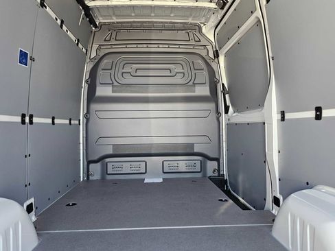 New 2026 Mercedes-Benz Sprinter 2500 image 17