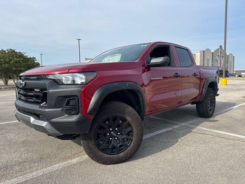 Used 2025 Chevrolet Colorado Trail Boss AWD/4WD image 1