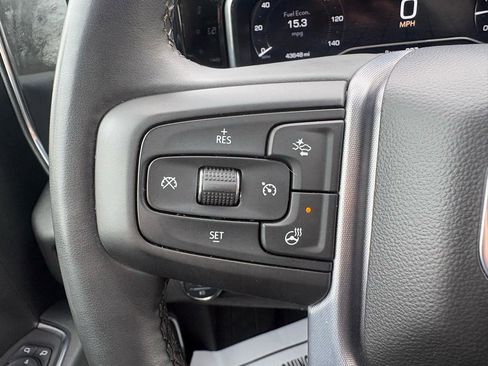 Used 2025 GMC Sierra 1500 SLT image 14