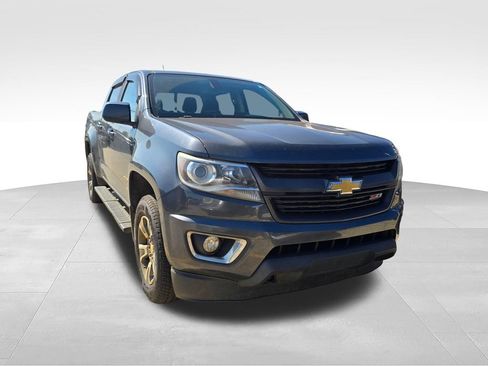 Used 2017 Chevrolet Colorado Z71 AWD/4WD image 6