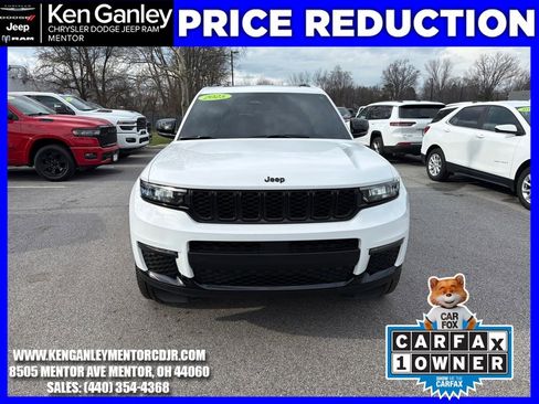 Used 2025 Jeep Grand Cherokee L Limited w/ Black Appearance Package image 3