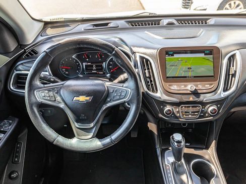 Used 2018 Chevrolet Equinox Premier FWD image 12