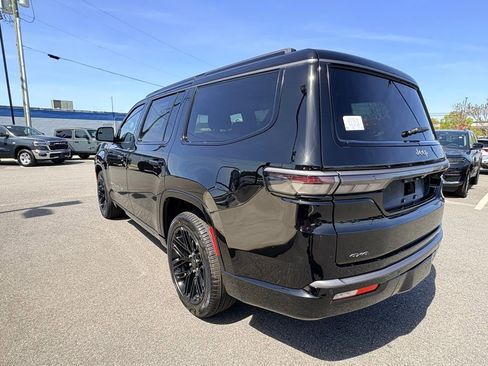 New 2026 Jeep Grand Wagoneer Limited AWD/4WD image 11