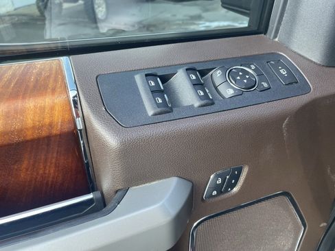 Used 2017 Ford F250 King Ranch w/ Chrome Package image 12